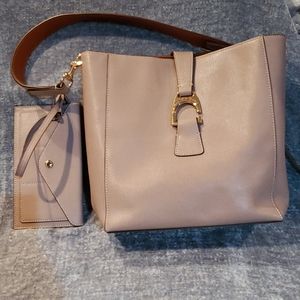 Dooney & Bourke saffiano shoulder bag